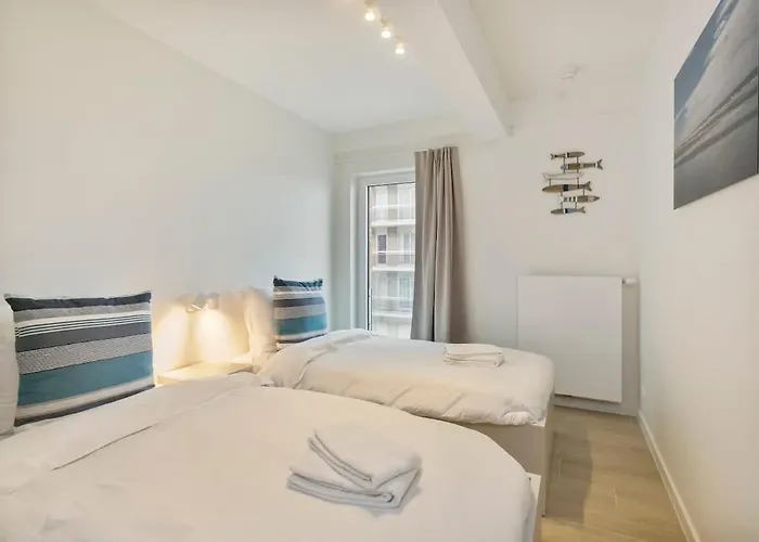 Huswell - Majestic With Breathtaking Sea View Apartment De Haan