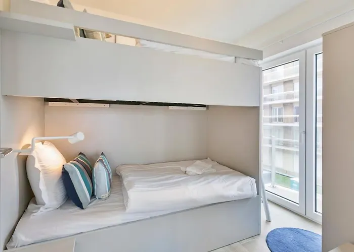 Huswell - Majestic With Breathtaking Sea View Apartment De Haan